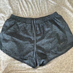 Navy blue speckled women’s running shorts